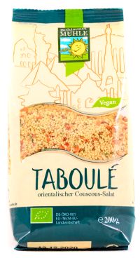 Tabouleh (oatmeal with tomato, garlic, parsley)